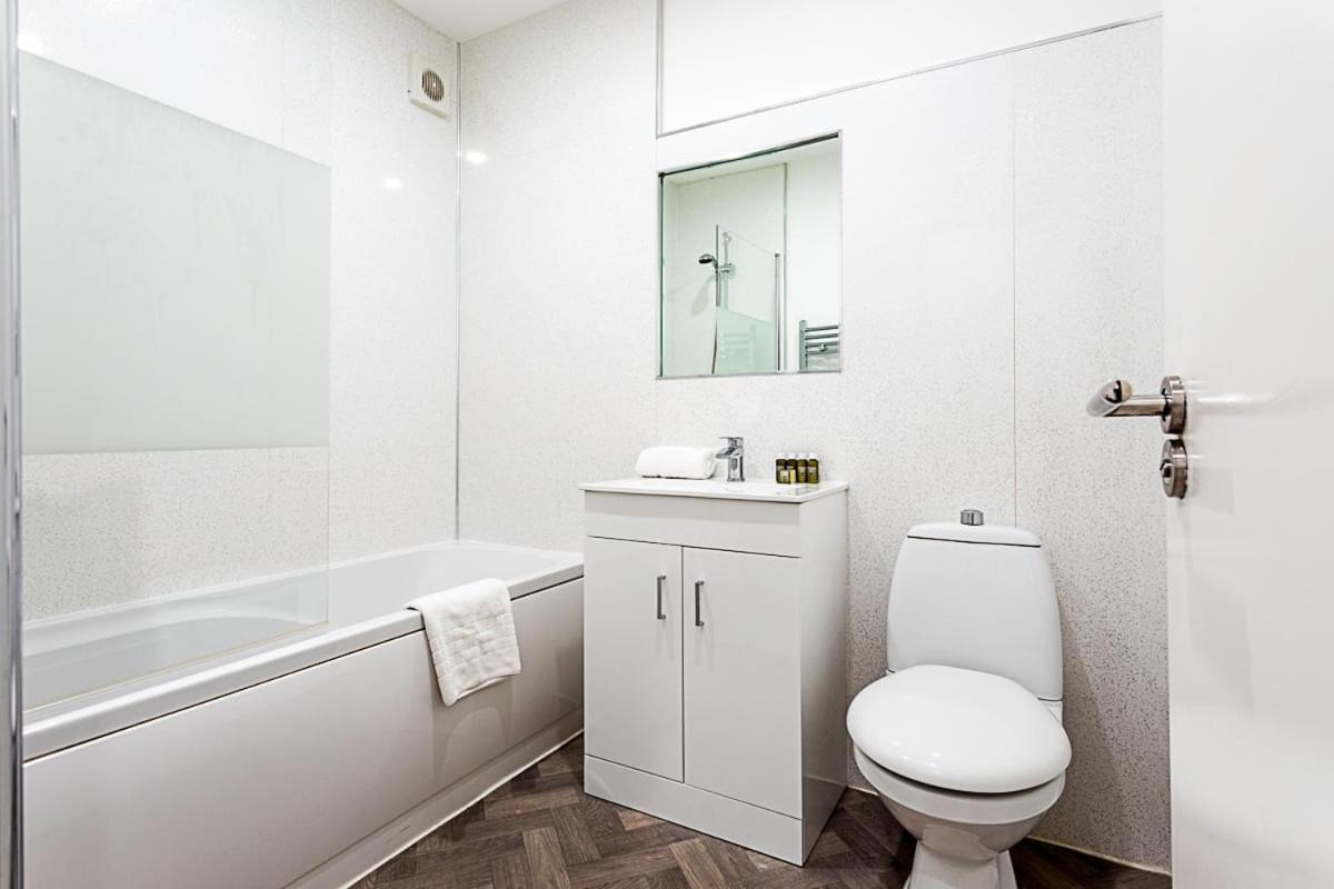 St Johns Hill Penthouse * Londra